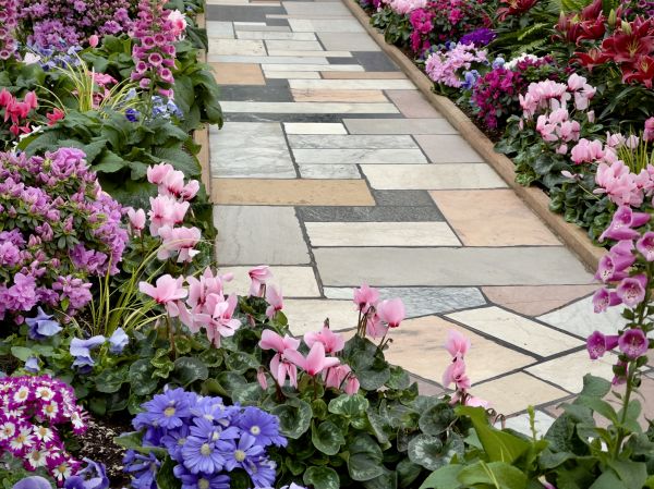 Cost of Garden Path Installation in Kansas City