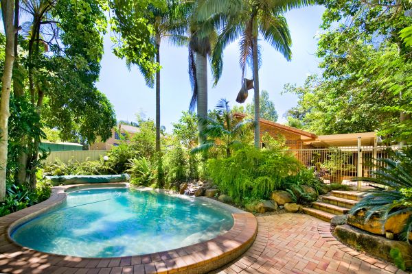 Cost of Pool Patio Paving in Kansas City