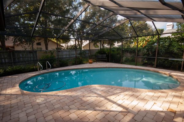 Cost of Pool Area Paving in Kansas City